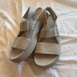 Bzees Comfort Stretch Slingback Sandals – Taupe/Beige – Size 9